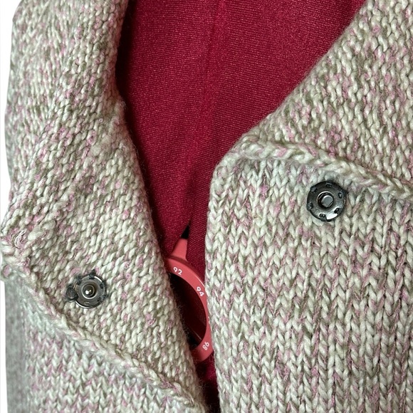 Retro nubbly-knit wool blend asymmetrical sweater with oversize button detail - Picture 6 of 9